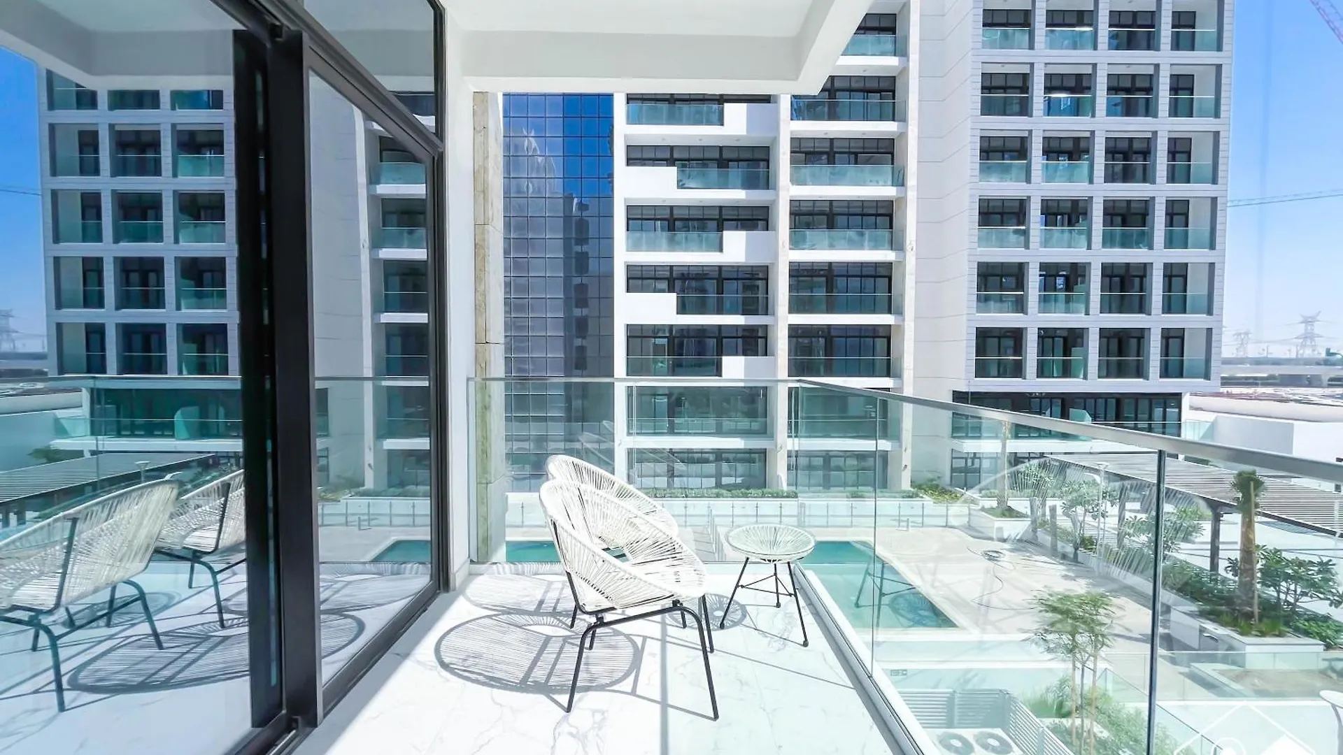 Modern Studio In Riviera Meydan I Pool & Balcony Dubai Apartment