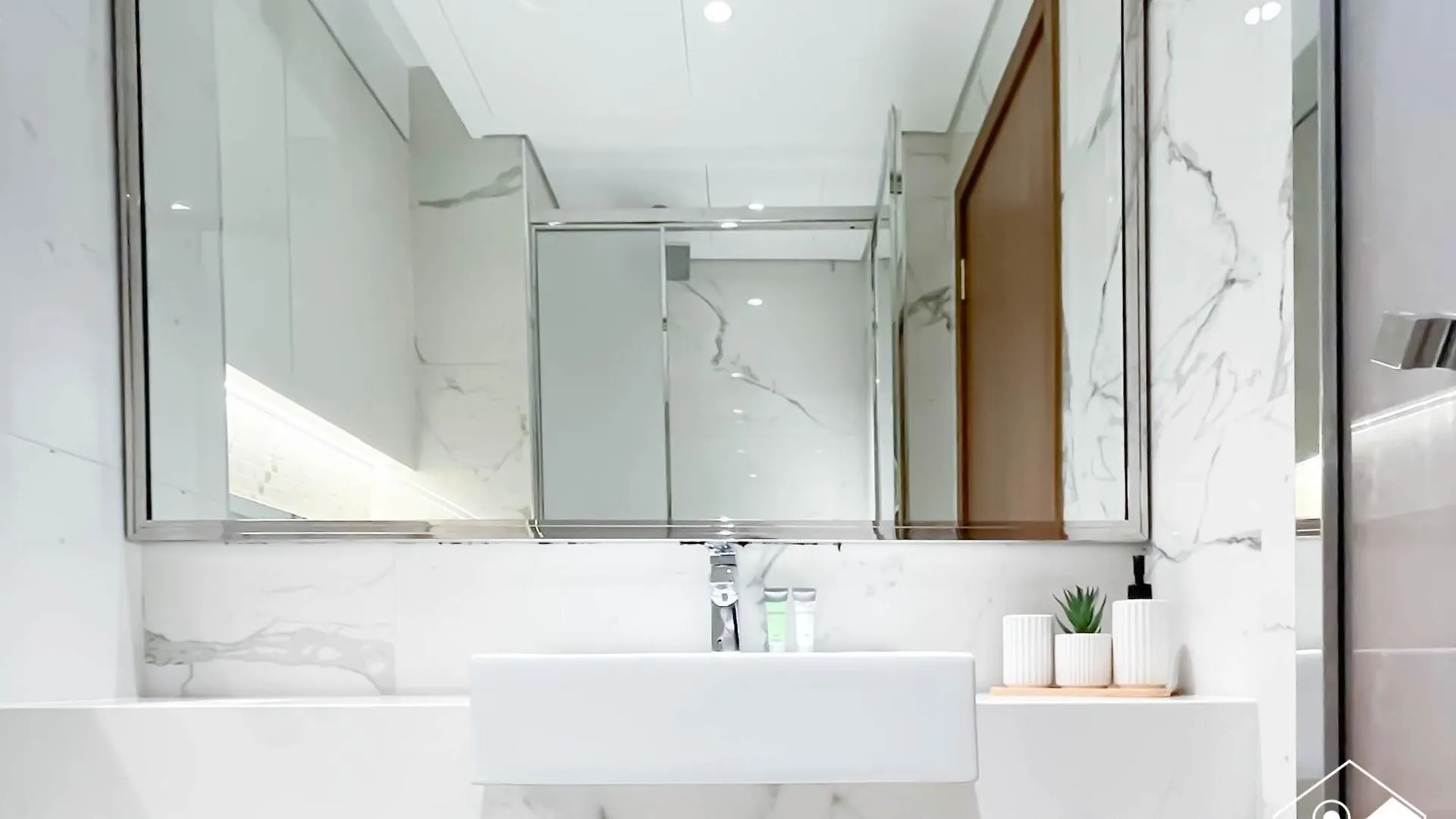Modern Studio In Riviera Meydan I Pool & Balcony Dubai